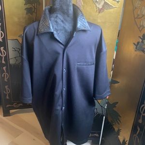 Vintage men’s polyester shirt with quilted collar by Spike.